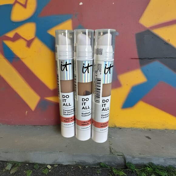 IT Cosmetics Do It All Radiant Concealer + Multi-Vitamin Serum - Picture 1 of 13